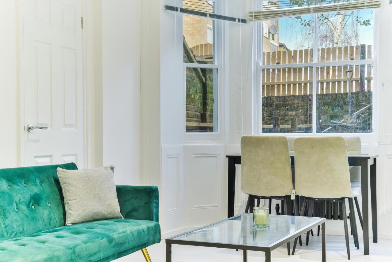 Amazing 2 Bed Apartment Clapham North Londres Exterior foto
